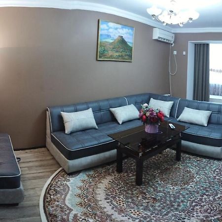 Apartment Near Farkhadskiy Bazar Taskent Exterior foto